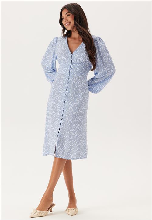 Se VILA Vianna L/S V-Neck Dress ved Bubbleroom