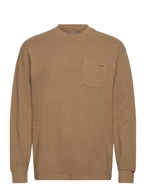 Se Ls Authentic Pkt Tee Garment D Levi's® Brown ved Booztlet