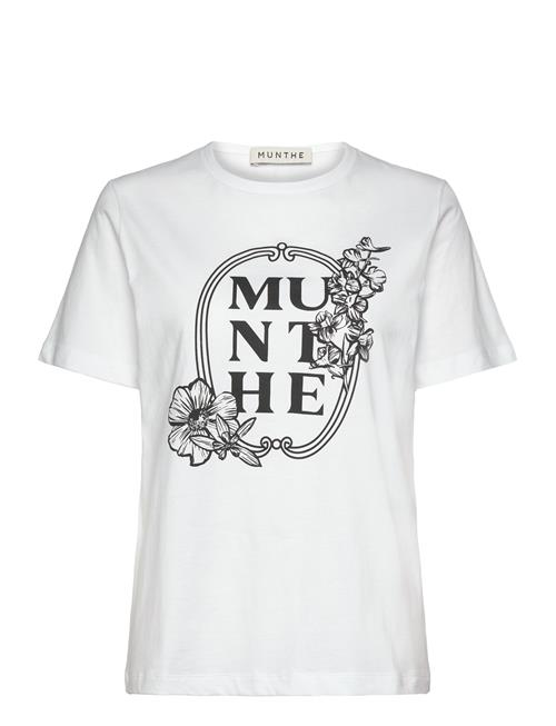 Fynella Munthe White