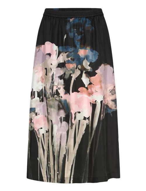 Aruma Munthe Black