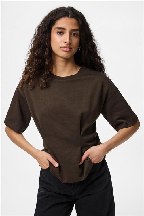 Skylar O-Neck Fitted Tee - Delicioso - M - PIECES