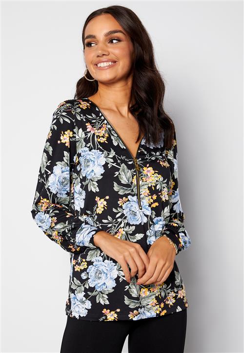 Happy Holly Marion puff sleeve top