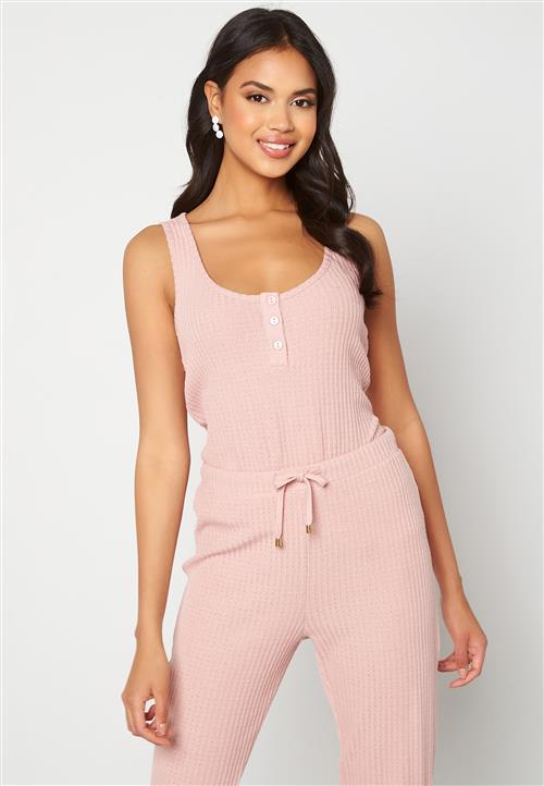 Happy Holly Serena singlet