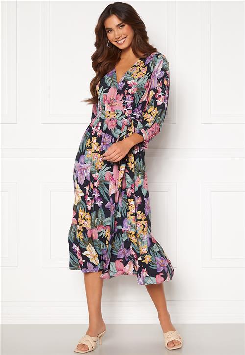 YAS Lio 3/4 Midi Wrap Dress