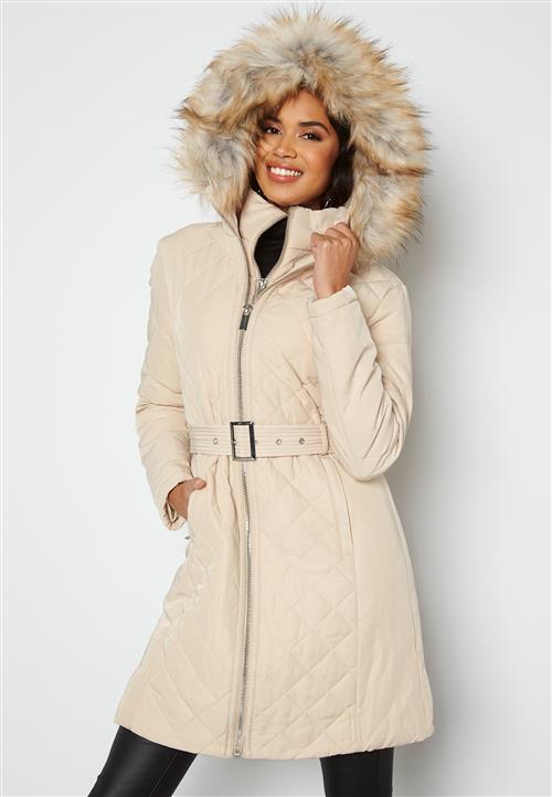 FOREVER NEW Sally Quilted Puffer