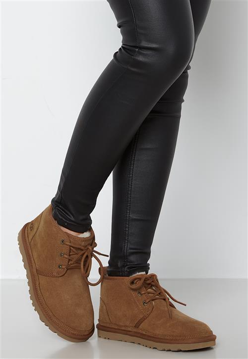 UGG Neumel
