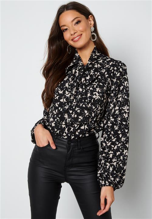 Object Collectors Item Katelyn L/S Top