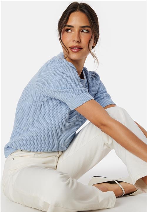 Se VILA Vidalo O-Neck S/S knit top ved Bubbleroom