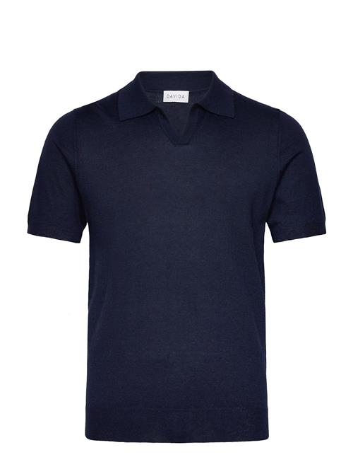 Se Man Fine Knit Open Collar T-Shirt Davida Cashmere Navy ved Booztlet