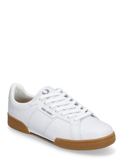 B722 Lthr/Branded Fred Perry White