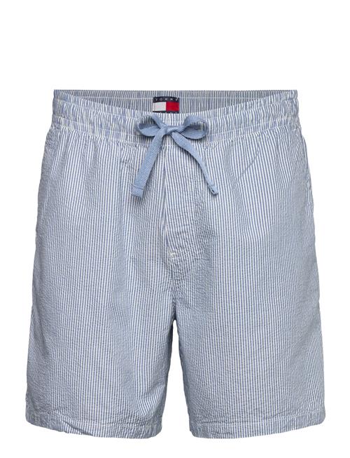 Se Tjm Seersucker Stp Beach Short Tommy Jeans Blue ved Booztlet
