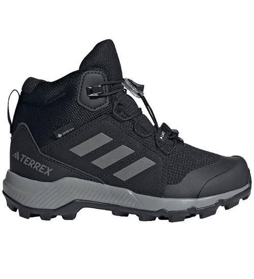 Se adidas Originals Støvler - TERREX MID GTX K - CBLACK/GRETHR ved KidsWorld