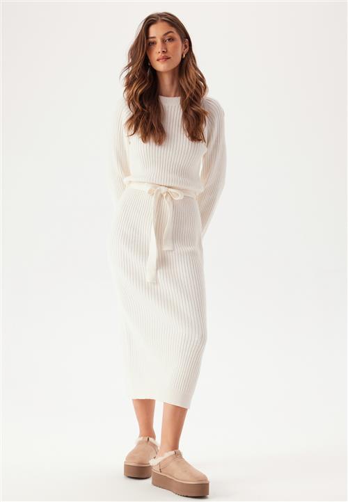 BUBBLEROOM Round Neck Rib Knitted Midi Dress