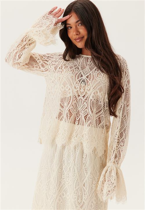 Emelie Olson X Bubbleroom Lace Bow Blouse