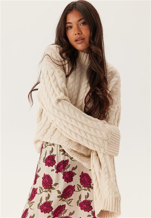 Emelie Olson X Bubbleroom Cable Knit Sweater