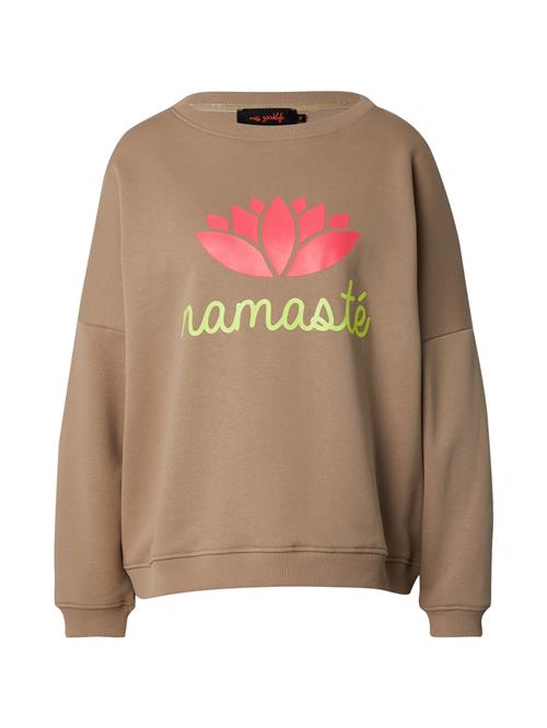miss goodlife Sweatshirt 'Double Namaste'  brokade / æble / hindbær