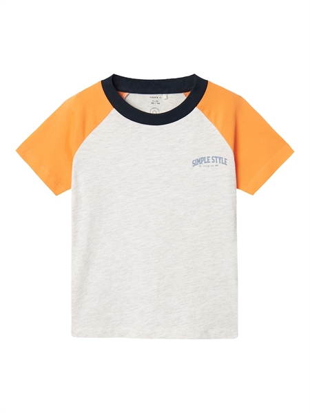 Se NAME IT T-shirt Dokus Light Grey Melange hos SmartKidz