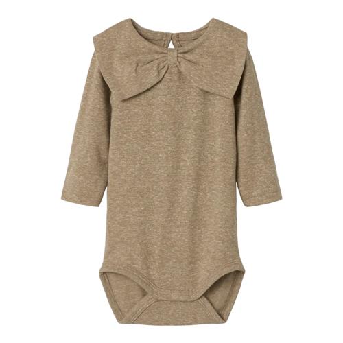 Se NAME IT Sløjfe Body Rossia Weathered Teak hos SmartKidz