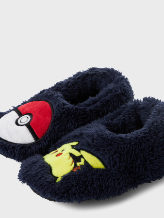 Se NAME IT Sutsko Otto Pokemon Dark Sapphire hos SmartKidz
