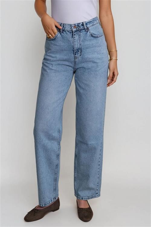 Nora Regular Jeans - Lys Blå Denim - 30/34 - TeeShoppen