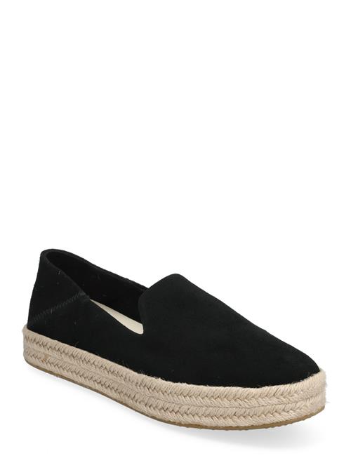 Se Carolina TOMS Black ved Booztlet