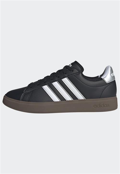 ADIDAS SPORTSWEAR Sneaker low 'GRAND COURT 2.0'  brun / sølvgrå / sort / hvid