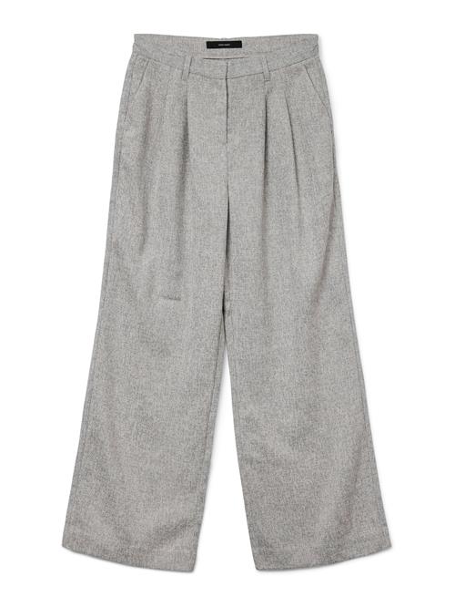 Se VERO MODA Bukser med lægfolder 'VMTAMMI'  hvid-meleret ved About You