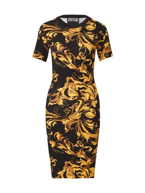 Se Versace Jeans Couture Kjole  brun / mørkegul / sort ved About You