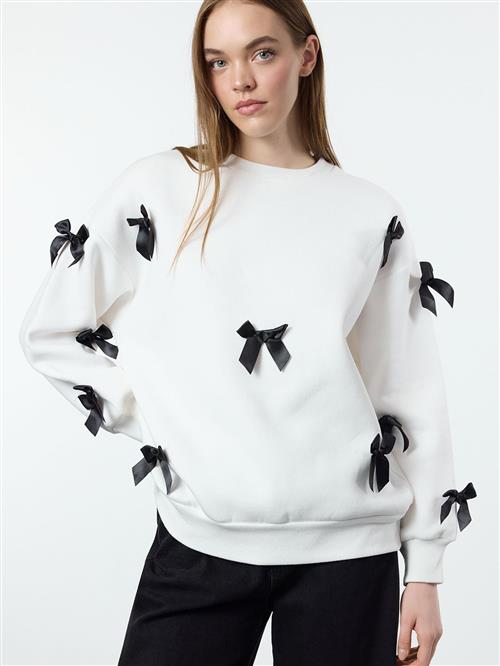 Trendyol Sweatshirt  lysebeige / sort