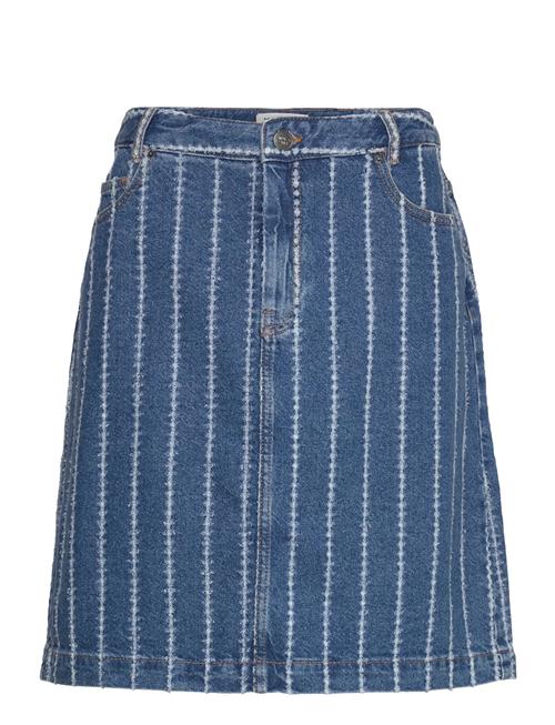 Frumah Munthe Blue