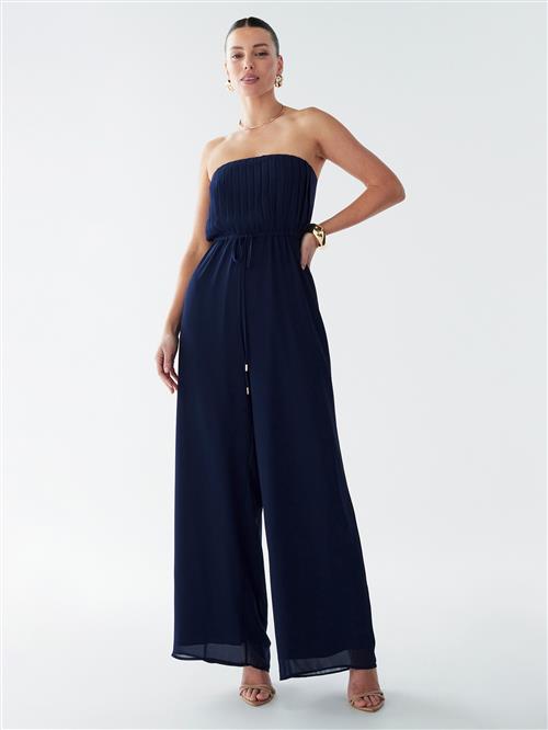 Se BWLDR Jumpsuit 'Alias'  navy ved About You