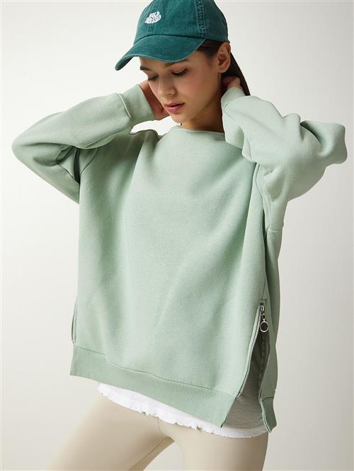 Se Happiness Istanbul Sweatshirt  lysegrøn ved About You