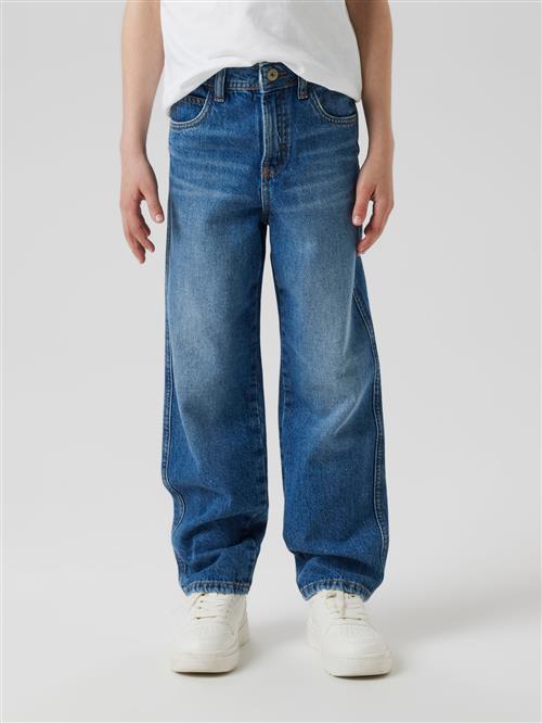 Se NAME IT Loose Jeans Ryan Medium Blue Denim hos SmartKidz