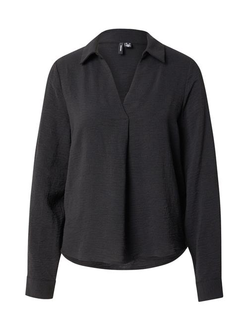 Se VERO MODA Bluse 'Alva'  sort ved About You