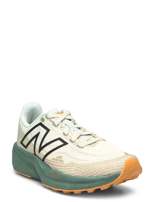 New Balance Fuelcell Venym New Balance Cream