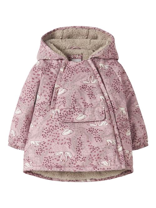 Se NAME IT Funktionsjakke 'NBFSNOW05'  pastelgrøn / lyserød / mørk pink / hvid ved About You