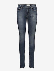 Douglas MbyM Blue
