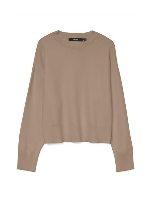 Se VERO MODA Pullover 'VMGOLD ART'  sand ved About You