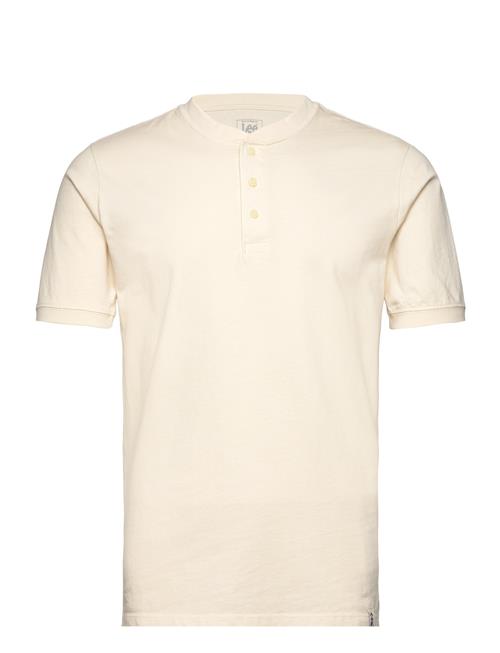Se Ss Henley Shirt Lee Jeans Cream ved Booztlet