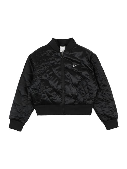 Nike Sportswear Overgangsjakke 'STAR'  sort / hvid