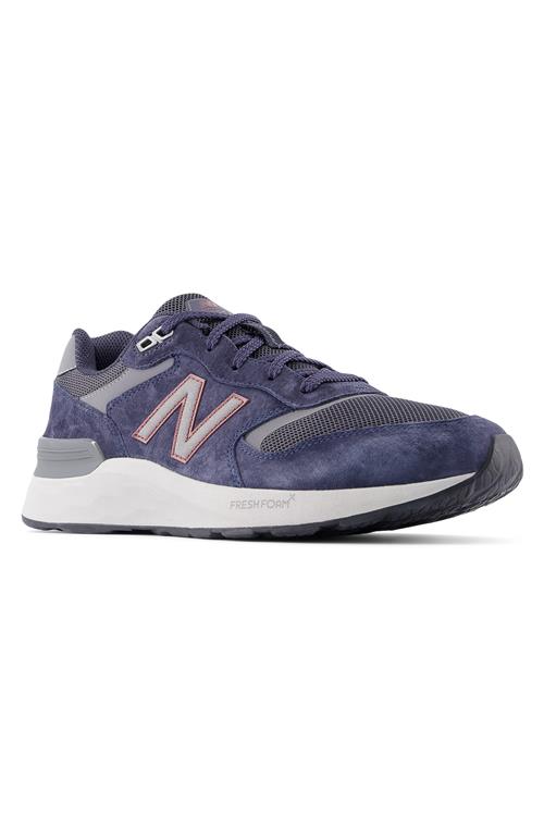 Se New Balance Sneakers hos Tøjeksperten