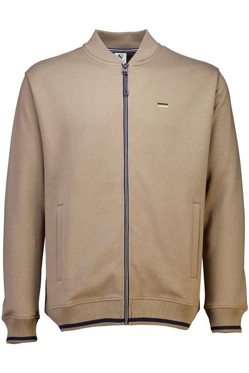 Se Jack's Cardigan hos Tøjeksperten