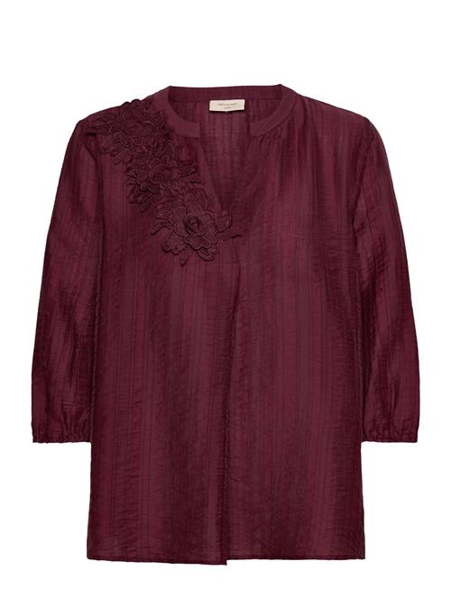 Blouse From Freequent In A Beautiful, Textured Material. The Blouse Has Three-Qu FREE/QUENT Burgundy
