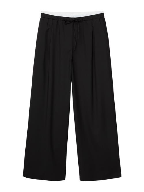 Pull&Bear Bukser med lægfolder  sort