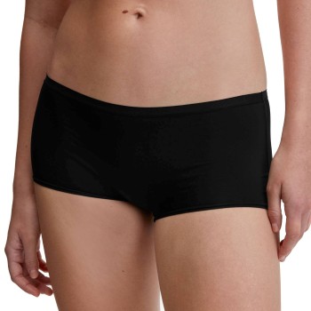 Calida Trusser Sleek Skin Regular Cut Shorty Sort Medium Dame