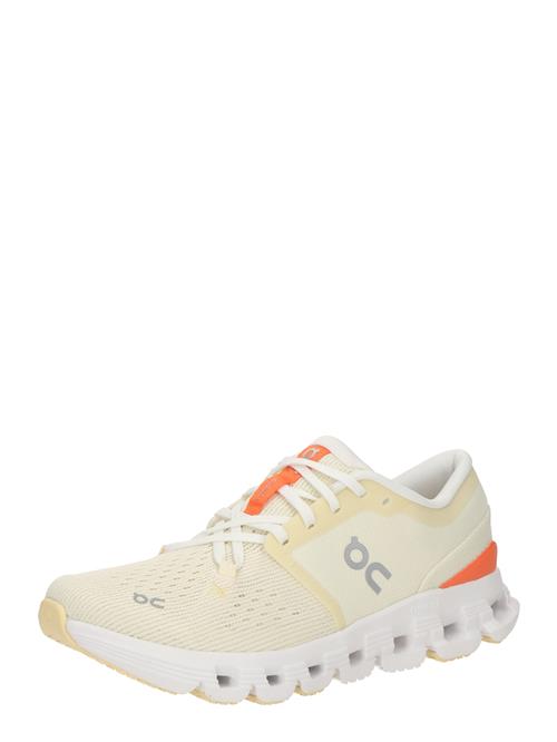 On Løbesko 'CloudX4'  creme / grå / orange