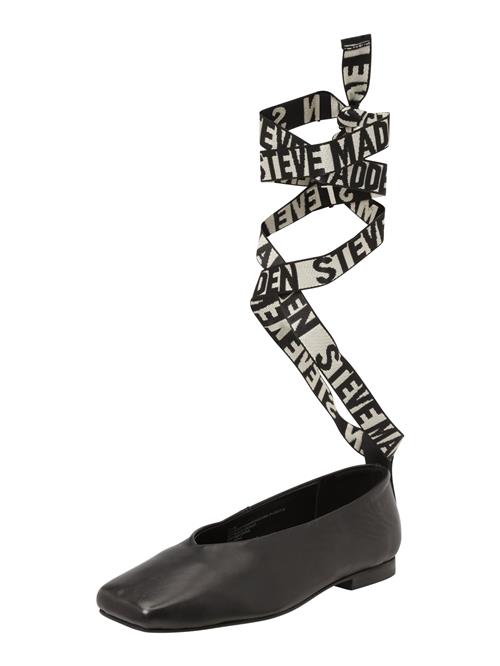 STEVE MADDEN Ballerinasko med rem 'Ezri'  sort / offwhite