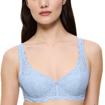Triumph Bh Amourette Wired Bra With Lace Lyseblå E 90 Dame