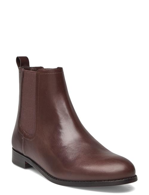 Se Brylee Burnished Leather Bootie Lauren Ralph Lauren Brown ved Booztlet