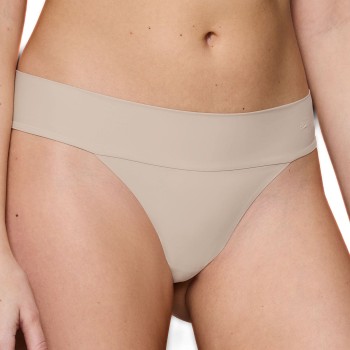 Triumph Trusser Body Make-Up Illusion String Sand 44 Dame